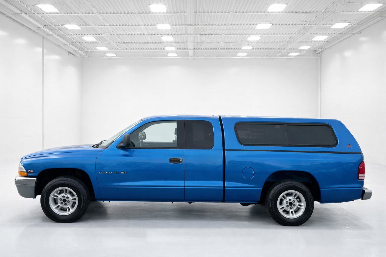 Used 2000 Dodge Dakota 2WD Club Cab image 9