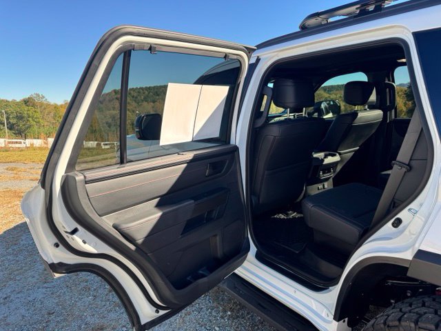Used 2026 Toyota Sequoia TRD Pro AWD/4WD image 17
