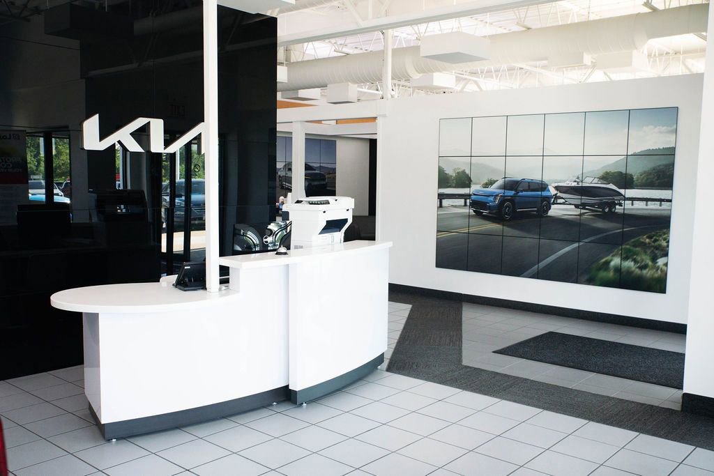 Used 2023 Kia Telluride LX image 10