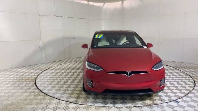 Used 2017 Tesla Model X 90D AWD/4WD image 3