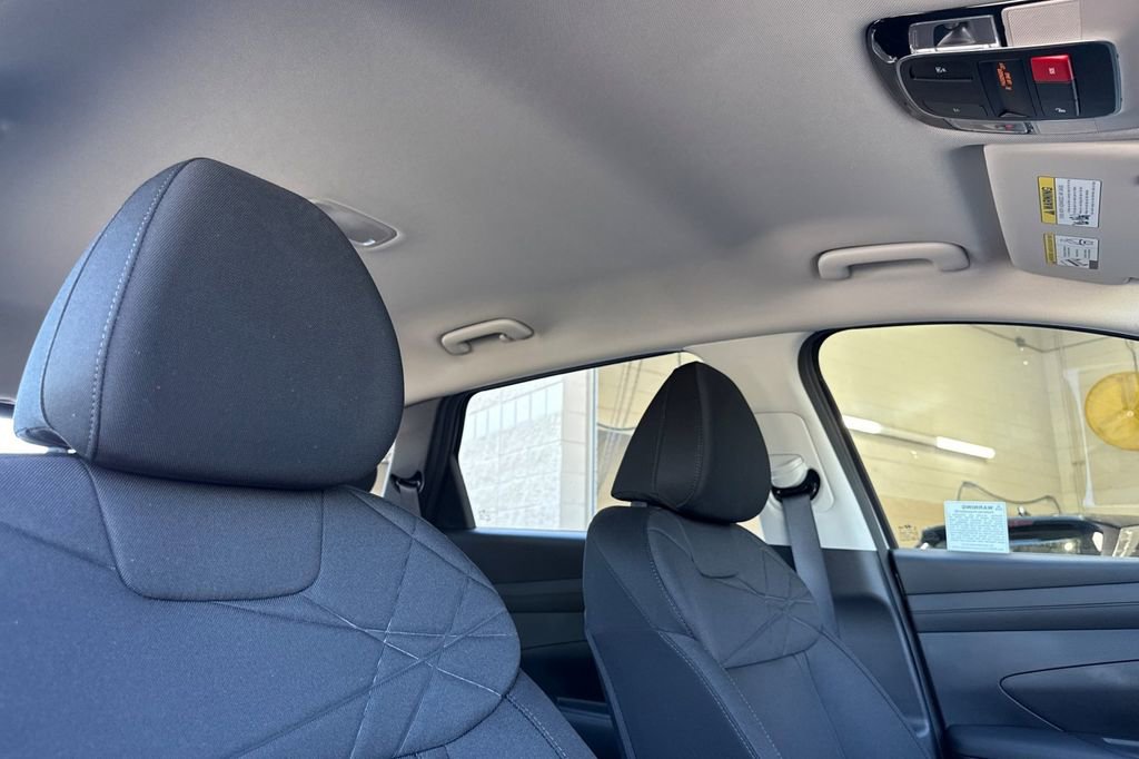 New 2026 Hyundai Tucson Blue SE image 14