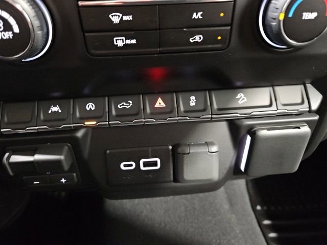 New 2026 Chevrolet Silverado 1500 Custom Trail Boss w/ LPO, Dark Essentials Package image 30