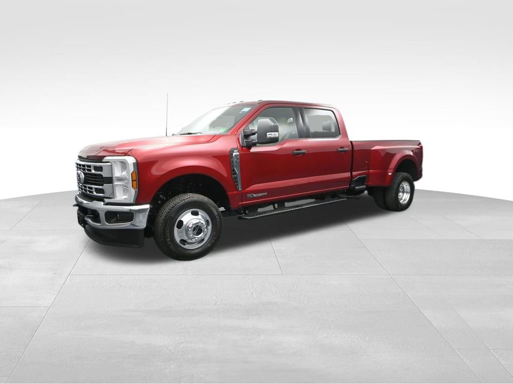 New 2025 Ford F350 XLT w/ FX4 Off-Road Package image 5