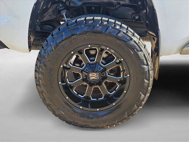 Used 2018 Toyota Tundra SR5 AWD/4WD image 23