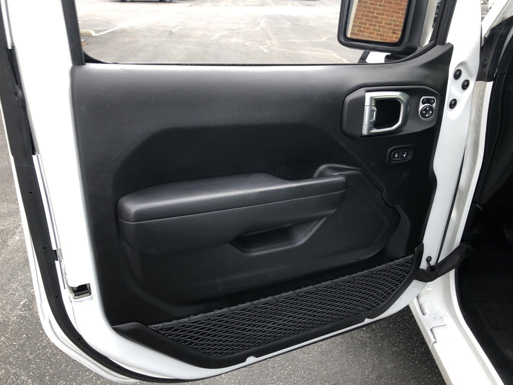 Used 2024 Jeep Wrangler Sport S image 11