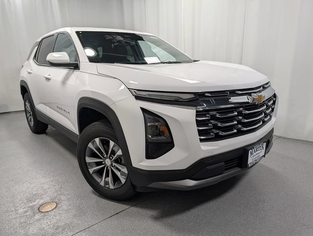 New 2027 Chevrolet Equinox LT FWD image 2