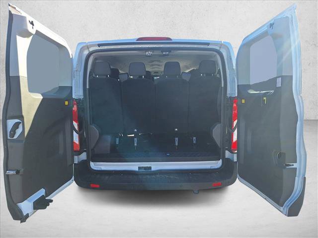 Used 2022 Ford Transit 350 XLT image 18
