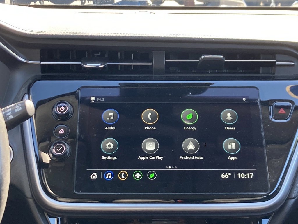 Used 2022 Chevrolet Bolt EUV LT w/ Comfort Package image 17