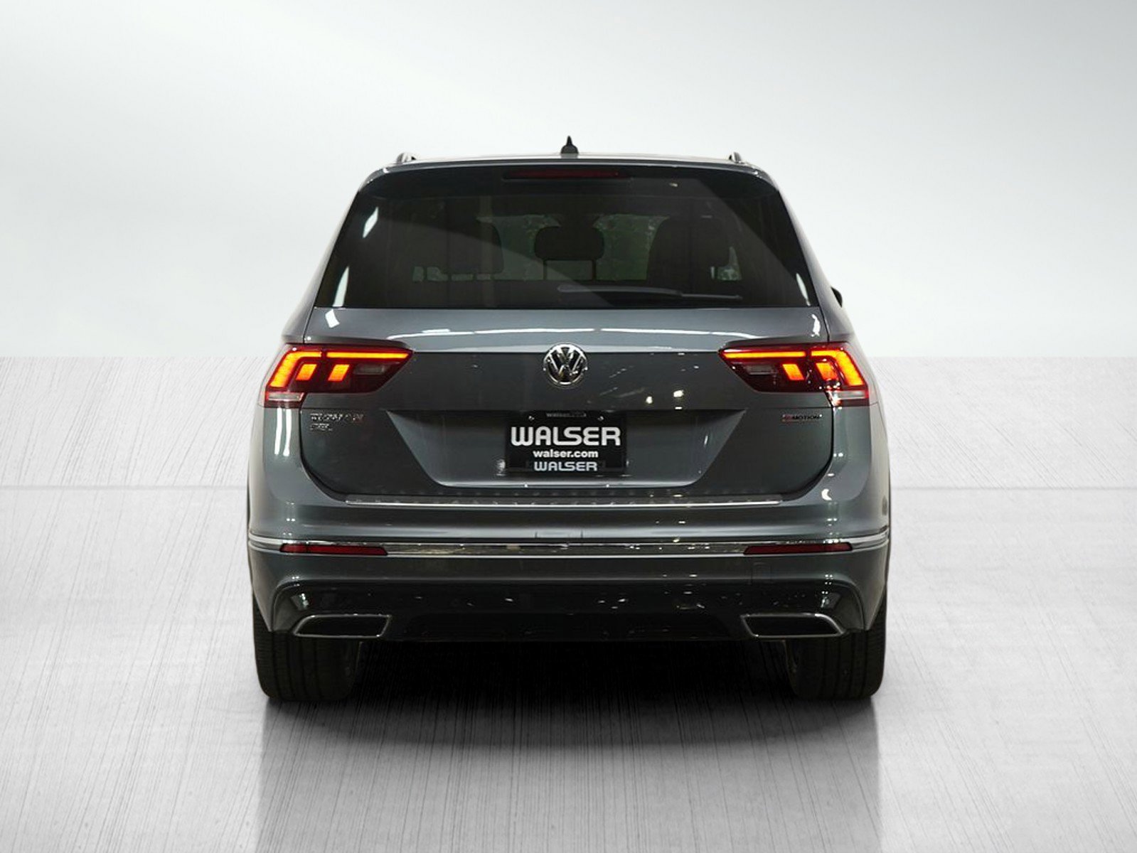 Used 2020 Volkswagen Tiguan SEL Premium R-Line image 4