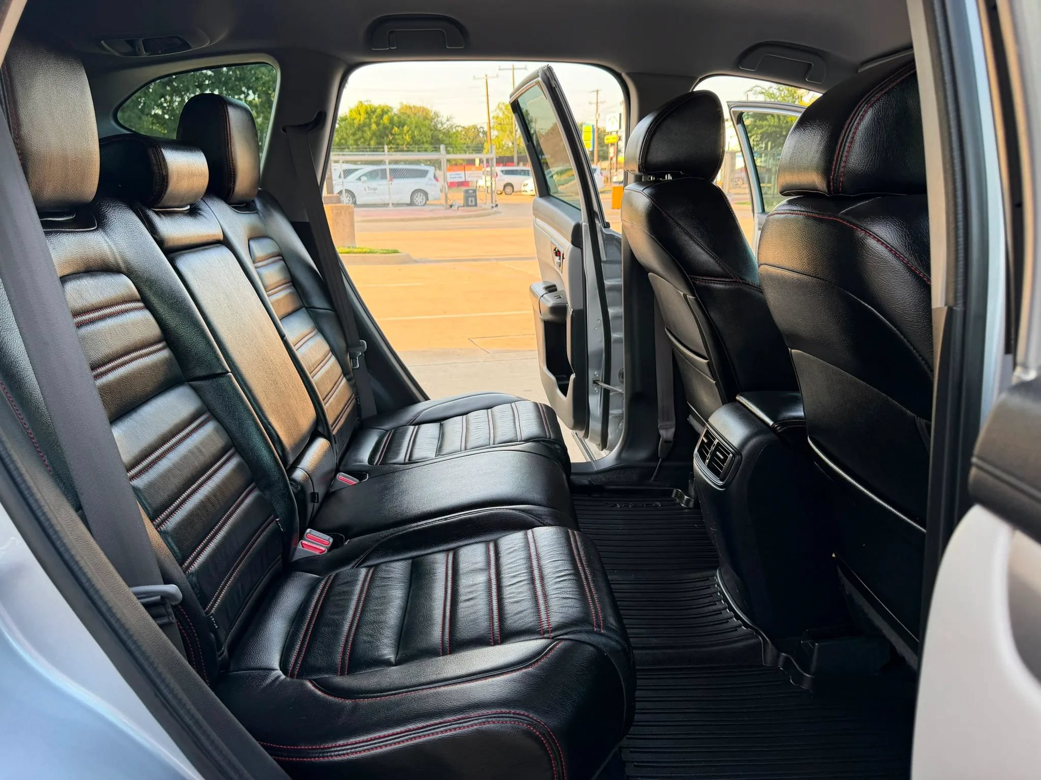 Used 2018 Honda CR-V LX image 22