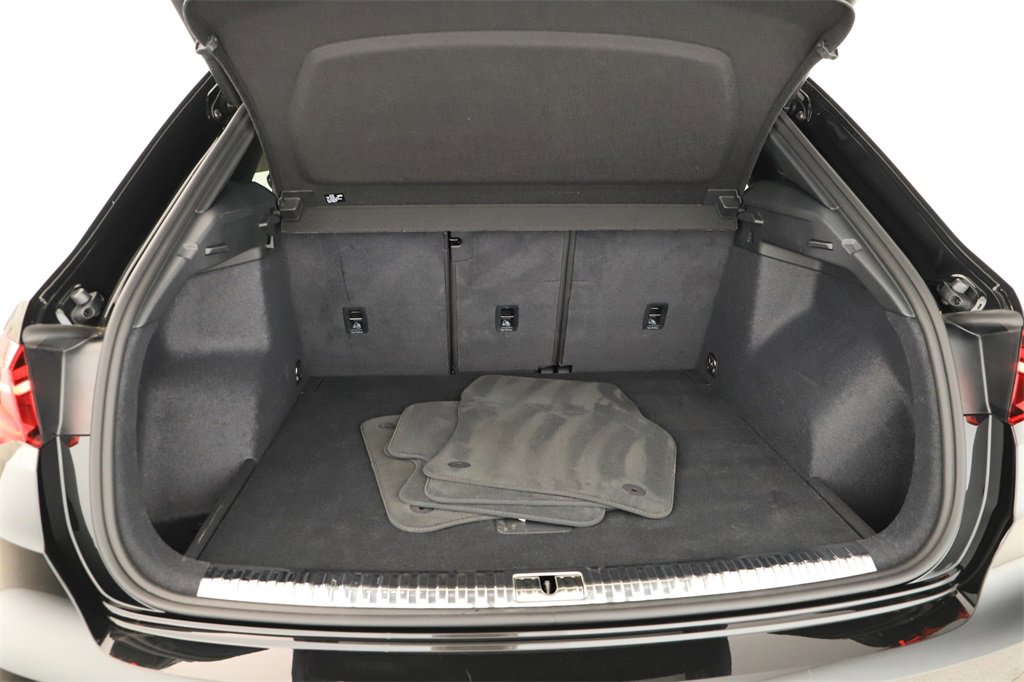 Certified 2025 Audi Q3 2.0T Premium Plus w/ Premium Plus Package image 30