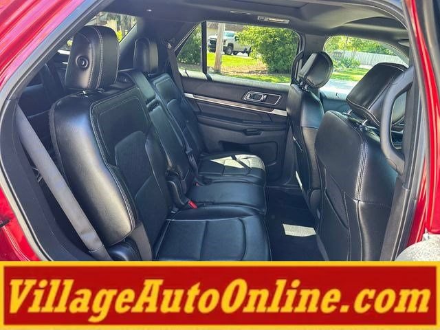 Used 2017 Ford Explorer Limited w/ Equipment Group 301A AWD/4WD image 45