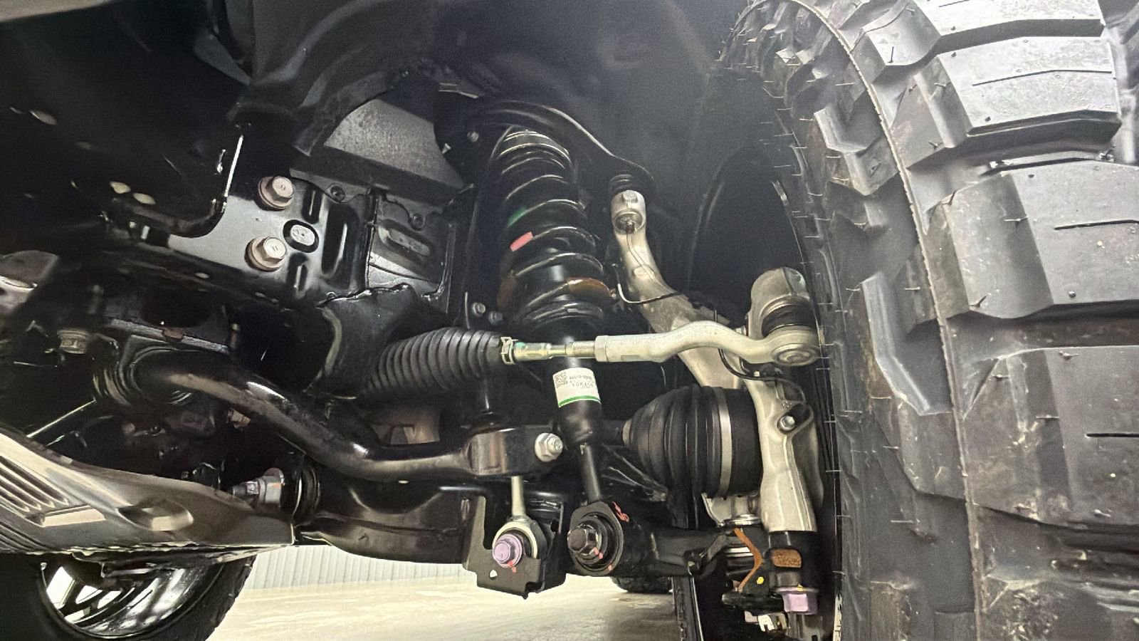 Used 2025 Lexus GX 550 w/ Accessory Package (Z1) image 16