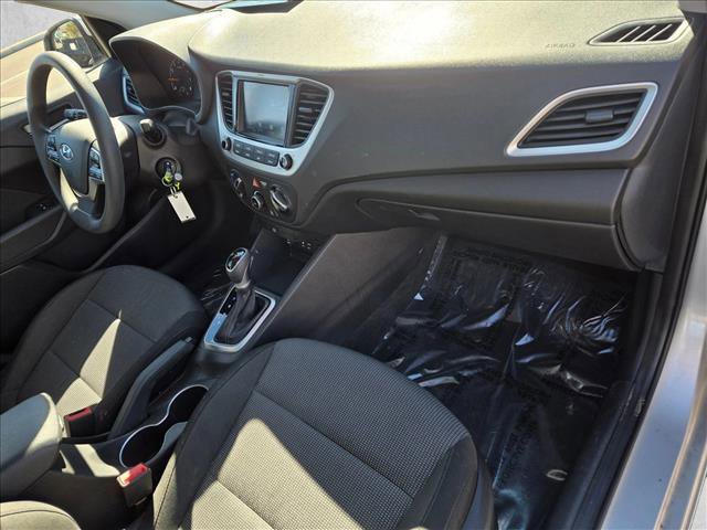 Used 2022 Hyundai Accent SEL image 19