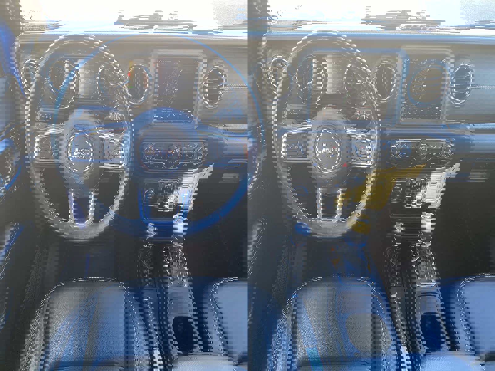 Certified 2022 Jeep Wrangler Unlimited Sahara w/ Cold Weather Group image 12