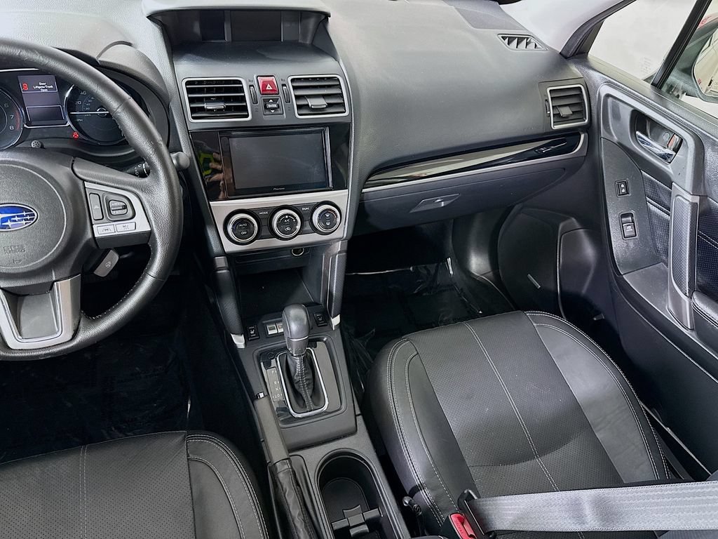Used 2017 Subaru Forester 2.5i Touring AWD/4WD image 28