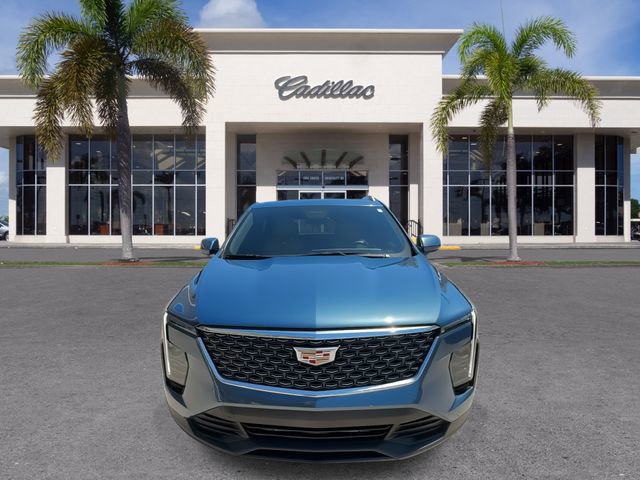 Certified 2024 Cadillac XT4 Luxury image 4
