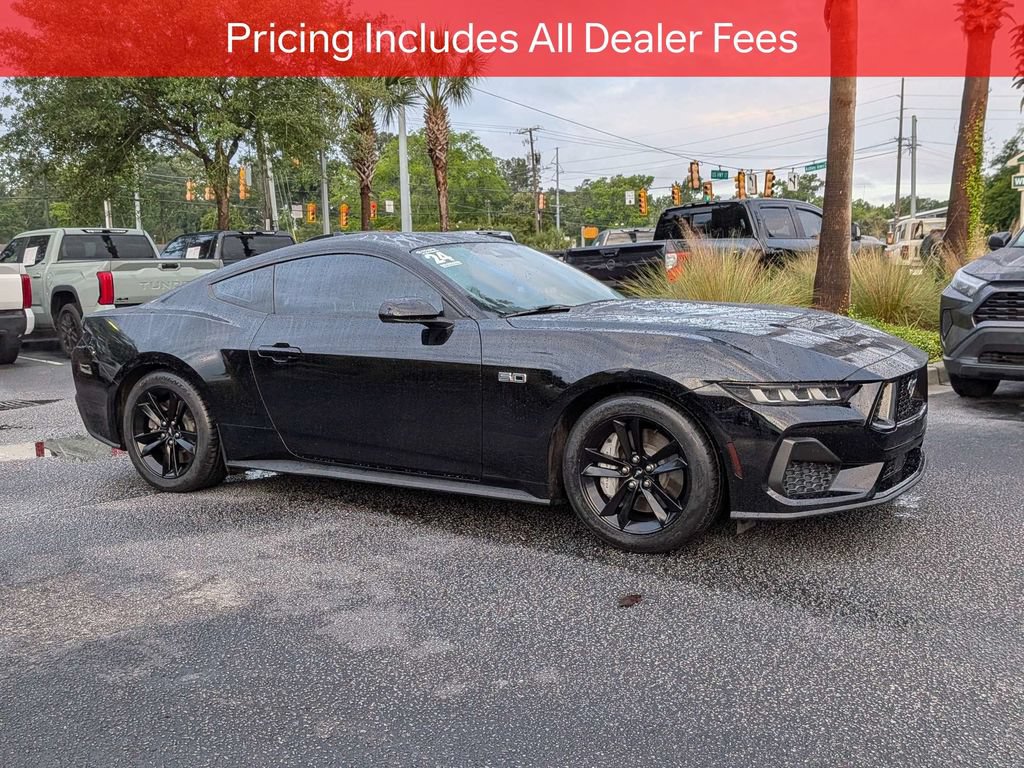 Used 2024 Ford Mustang GT RWD image 2