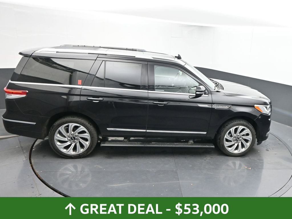 Used 2024 Lincoln Navigator Premiere image 44