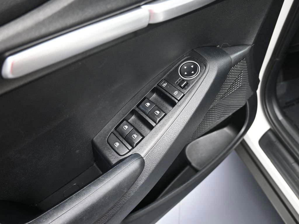 Used 2024 Kia Seltos LX image 13