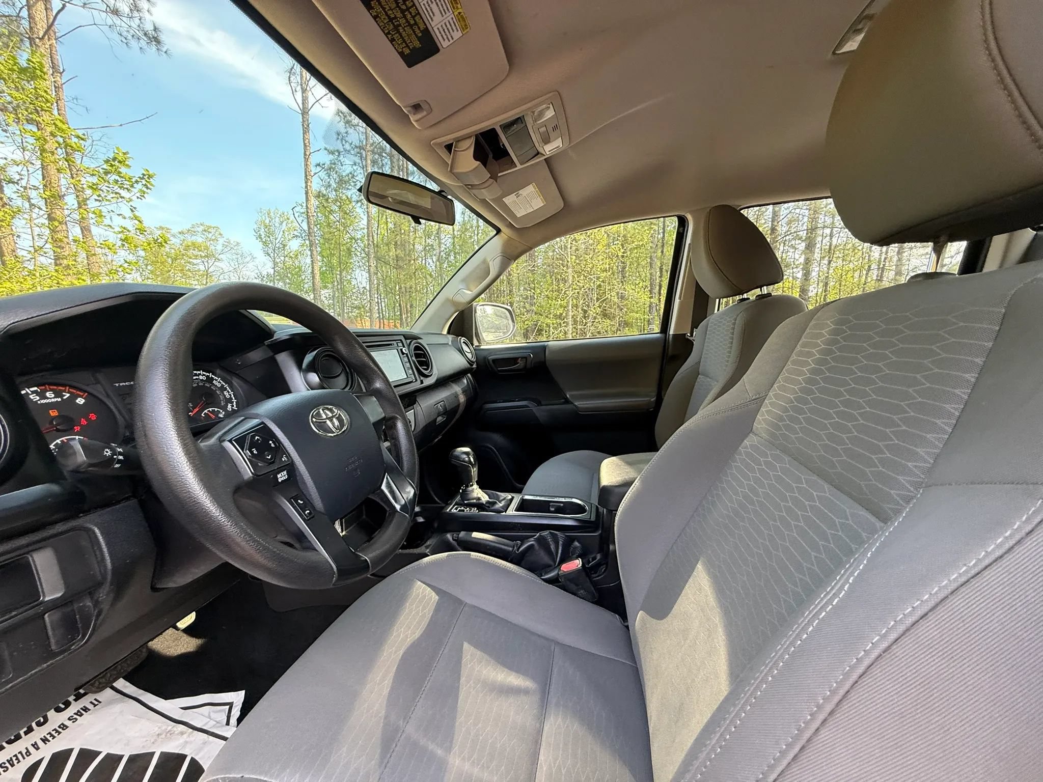 Used 2016 Toyota Tacoma SR w/ SR Convenience Package RWD image 13