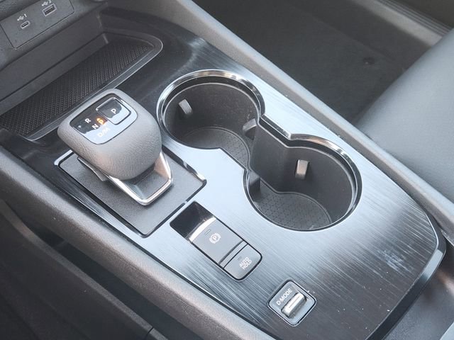 Used 2022 Nissan Rogue SV w/ SV Premium Package image 16