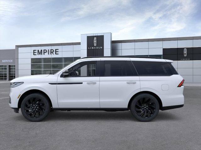 New 2026 Lincoln Navigator Reserve w/ Jet Appearance Package AWD/4WD image 3
