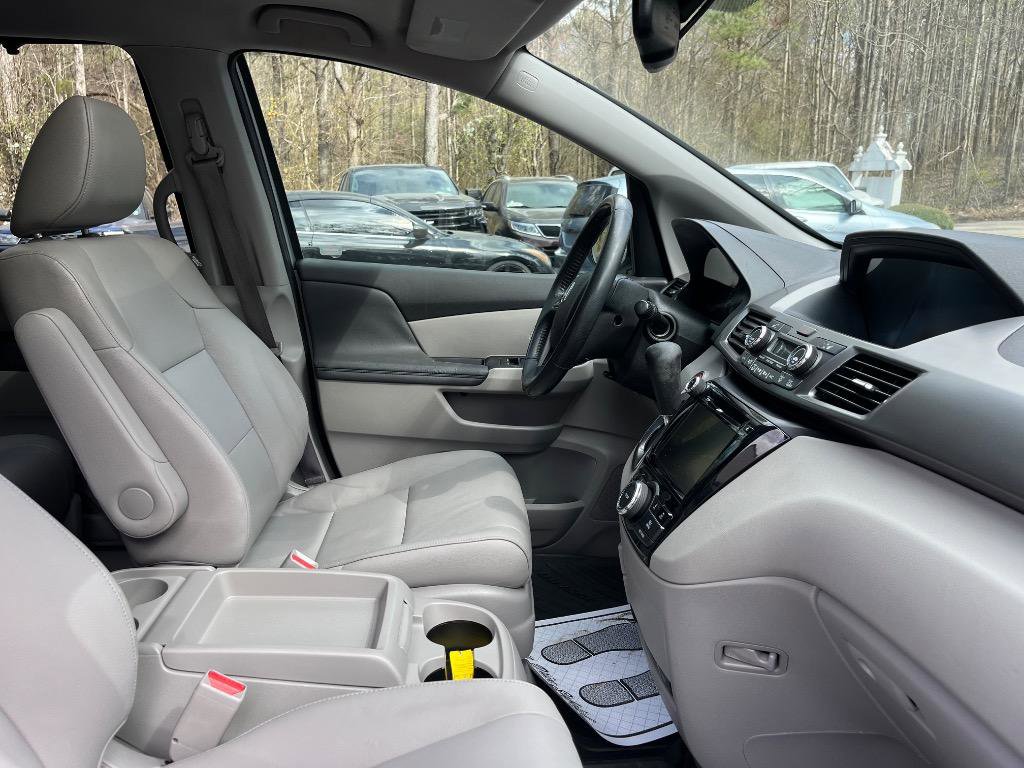 Used 2016 Honda Odyssey EX-L image 41
