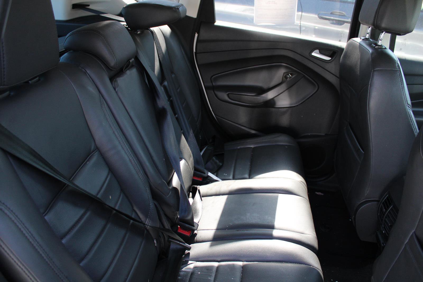 Used 2017 Ford C-MAX SE w/ Cold Weather Package FWD image 5