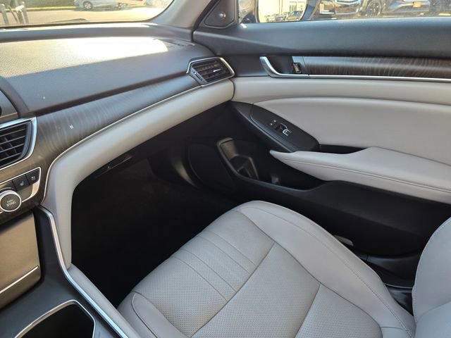 Used 2018 Honda Accord Touring image 34