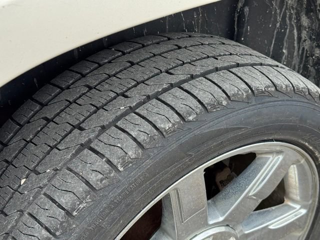 Used 2008 Cadillac Escalade EXT AWD/4WD image 41