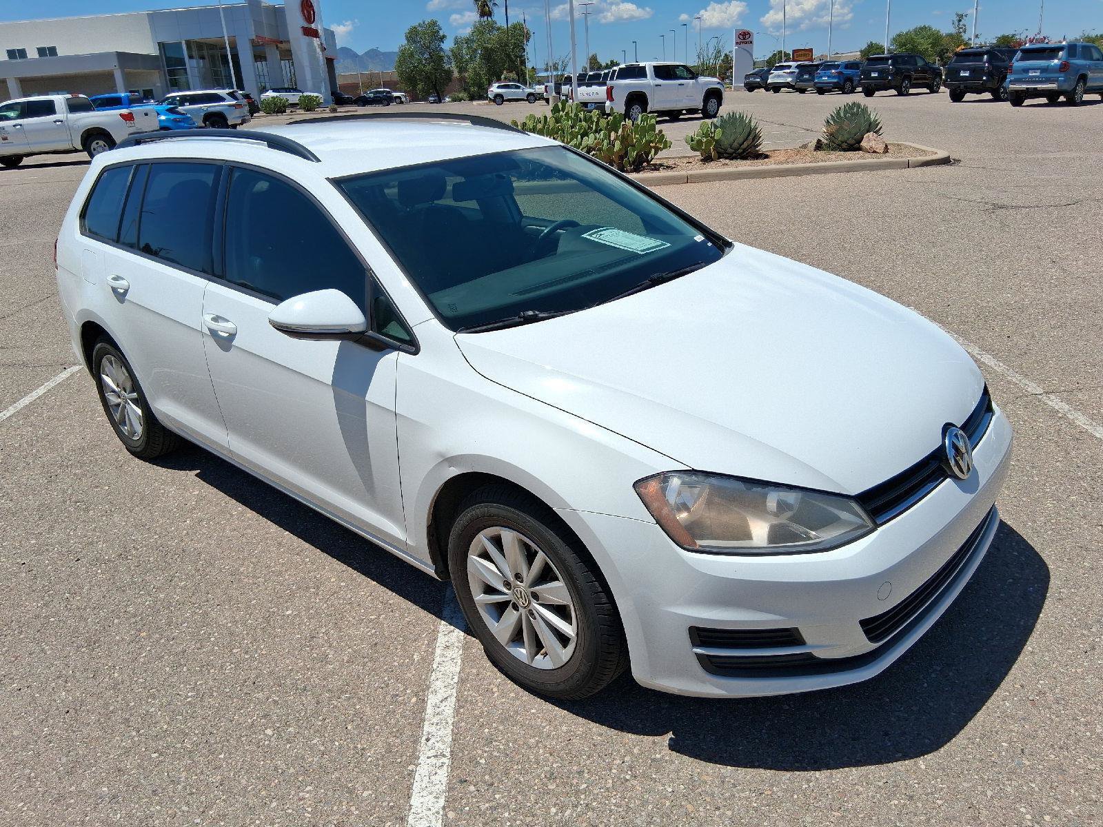 Used 2017 Volkswagen Golf SportWagen FWD image 7