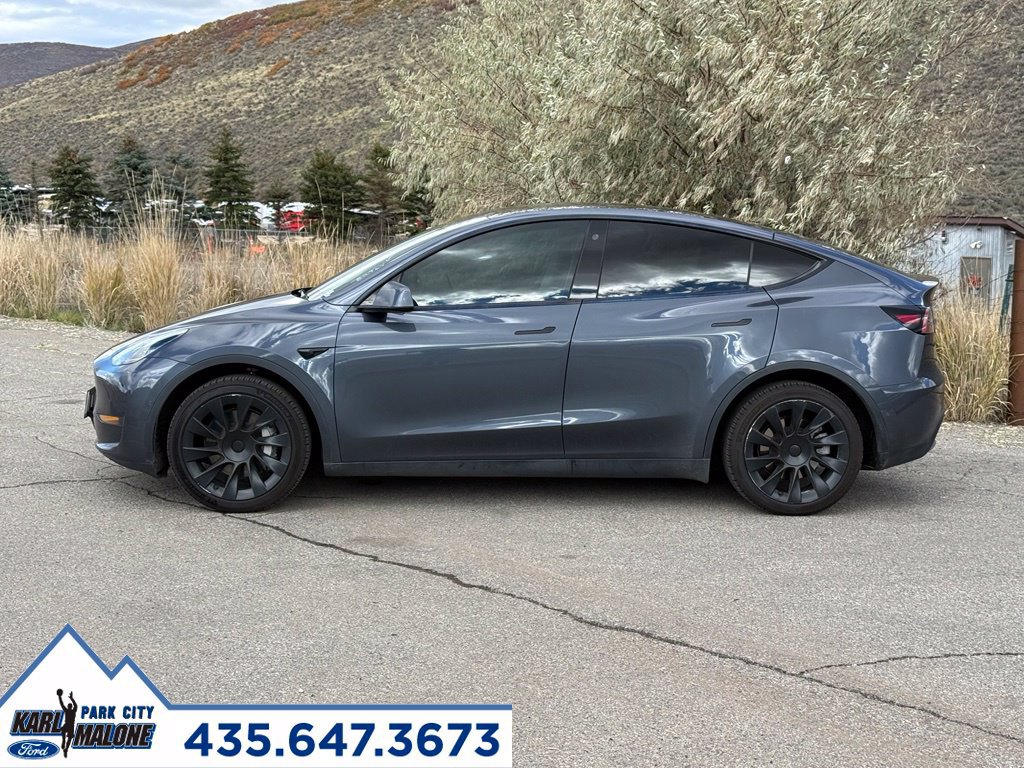 Used 2023 Tesla Model Y Long Range AWD/4WD image 2