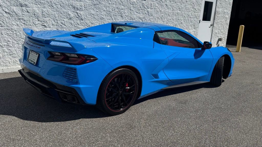Used 2023 Chevrolet Corvette Stingray Premium Conv w/ Z51 Performance Package RWD image 16