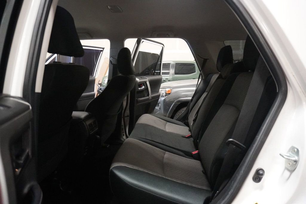 Used 2019 Toyota 4Runner SR5 Premium image 8