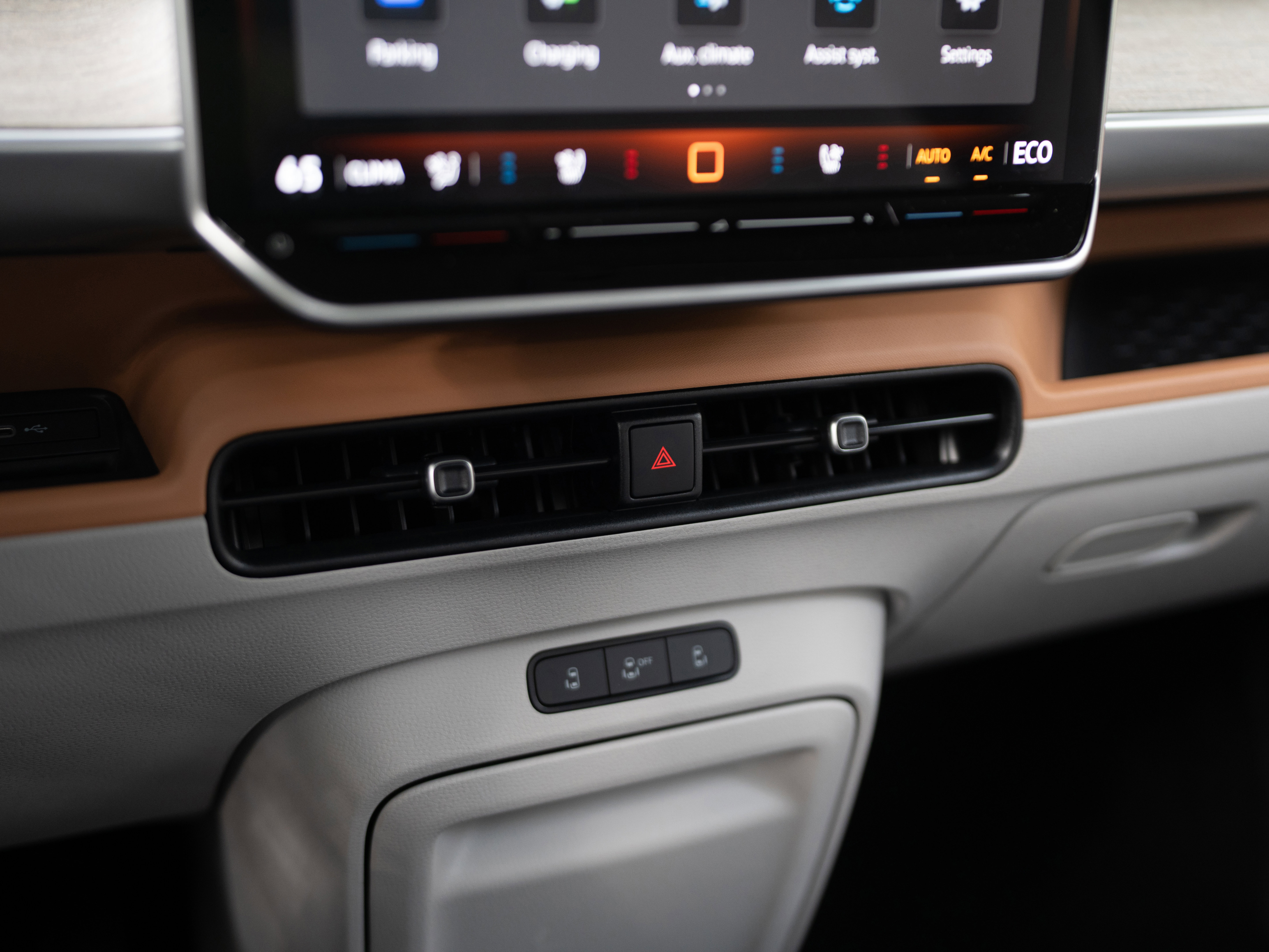 New 2025 Volkswagen ID. Buzz Pro S Plus image 16