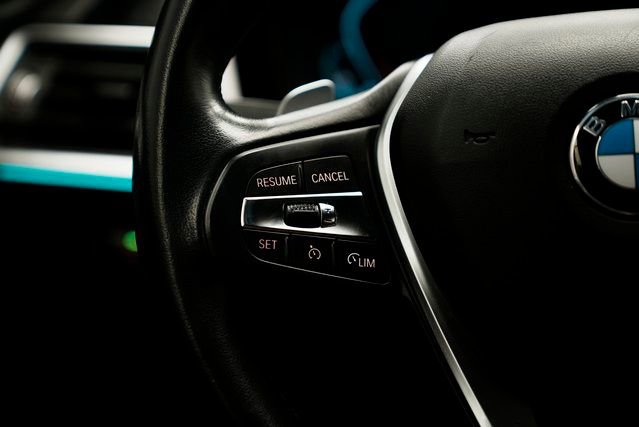 Used 2021 BMW 430i Convertible image 13