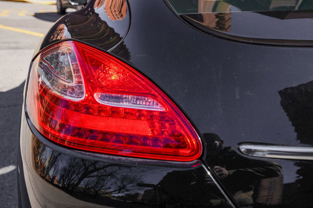 Used 2012 Porsche Panamera 4 image 77