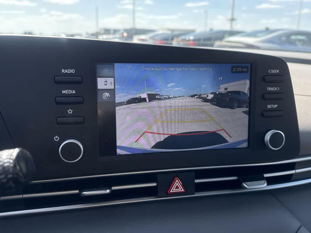 Used 2025 Hyundai Elantra SE FWD image 18