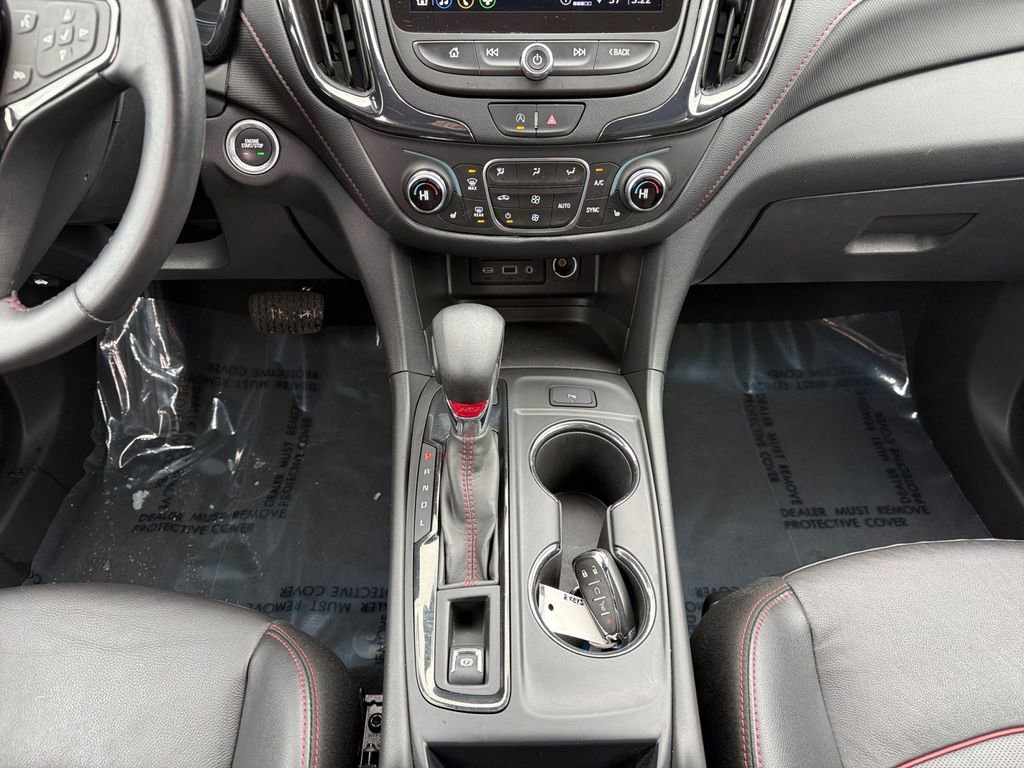 Used 2023 Chevrolet Equinox RS w/ RS Leather Package image 11