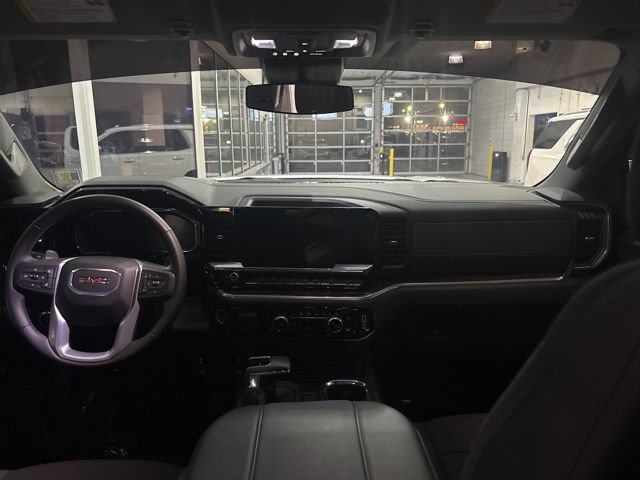 Used 2026 GMC Sierra 1500 Elevation image 31