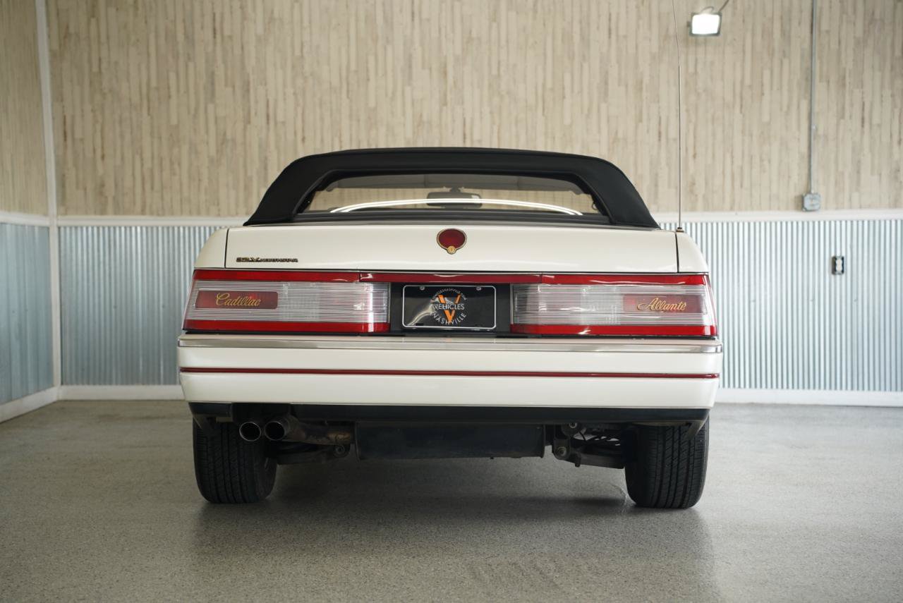Used 1993 Cadillac Allante FWD image 8