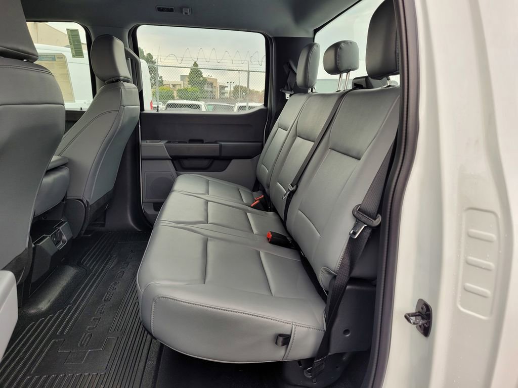 New 2026 Ford F250 XL w/ XL Chrome Package image 41