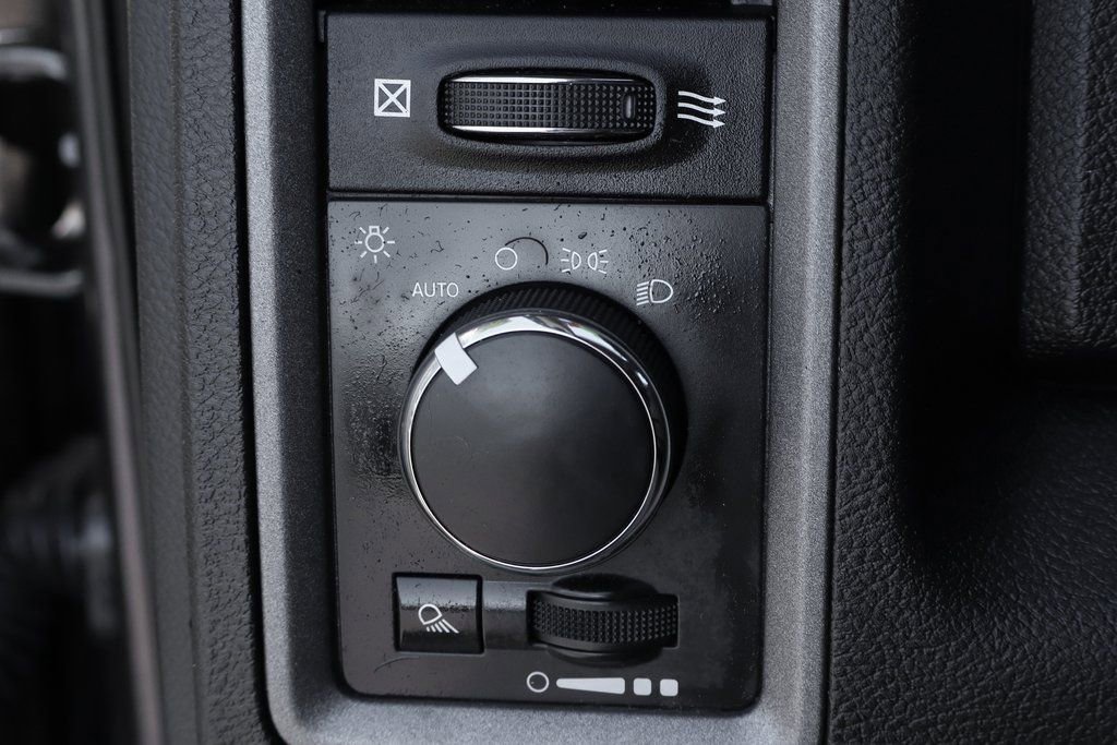 Used 2022 RAM 1500 Tradesman w/ Electronics Group RWD image 18