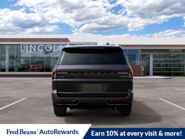 New 2027 Lincoln Navigator Reserve AWD/4WD image 9