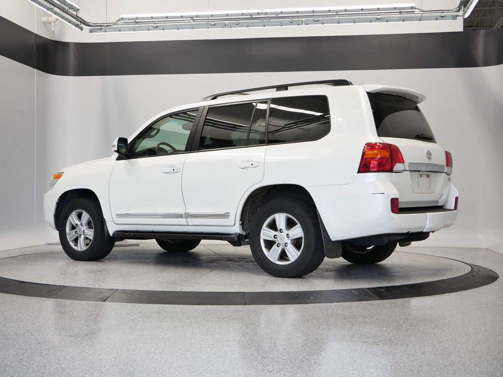 Used 2015 Toyota Land Cruiser image 3