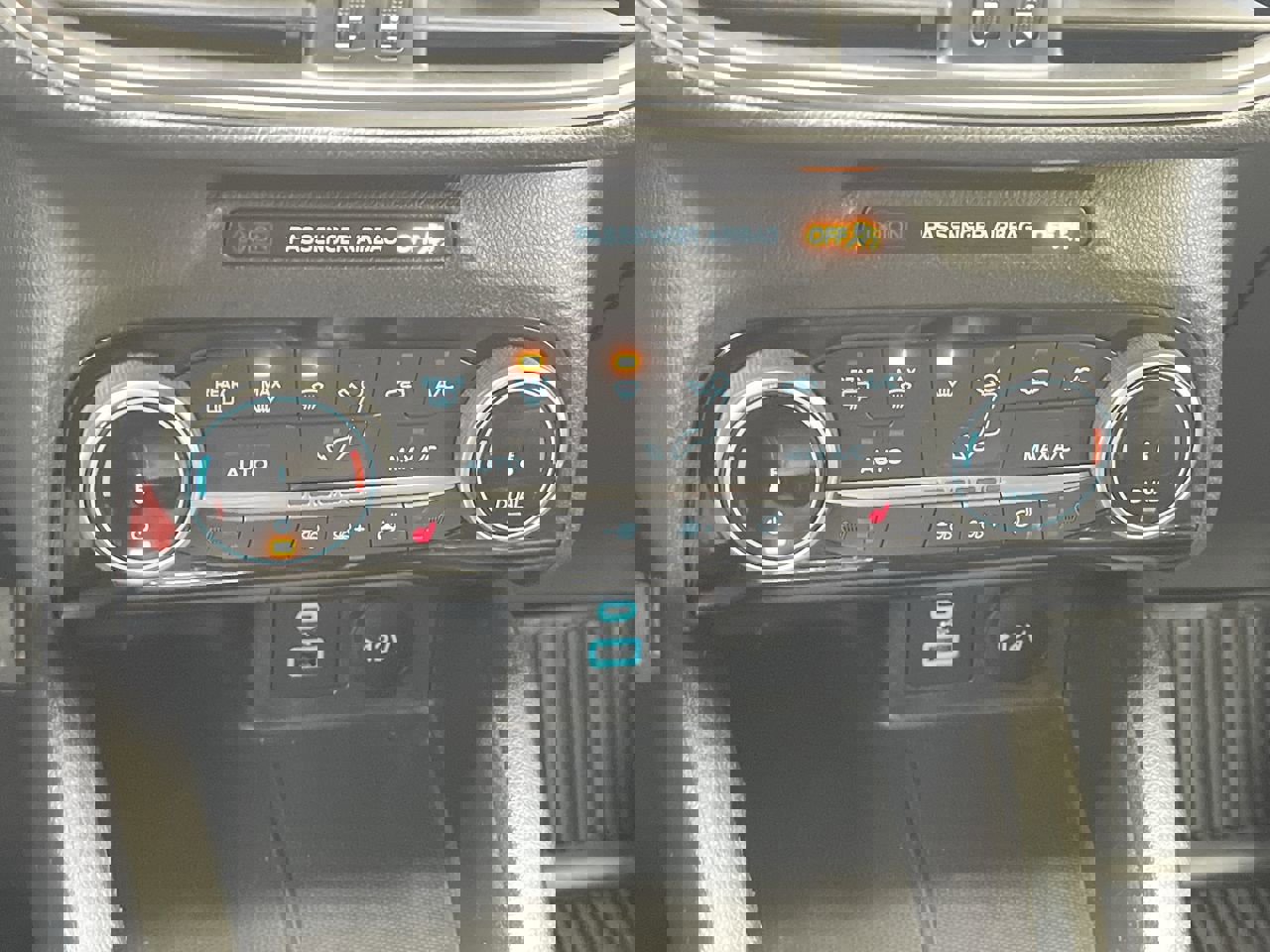 Certified 2022 Ford Escape Titanium w/ Class II Trailer Tow Package image 22