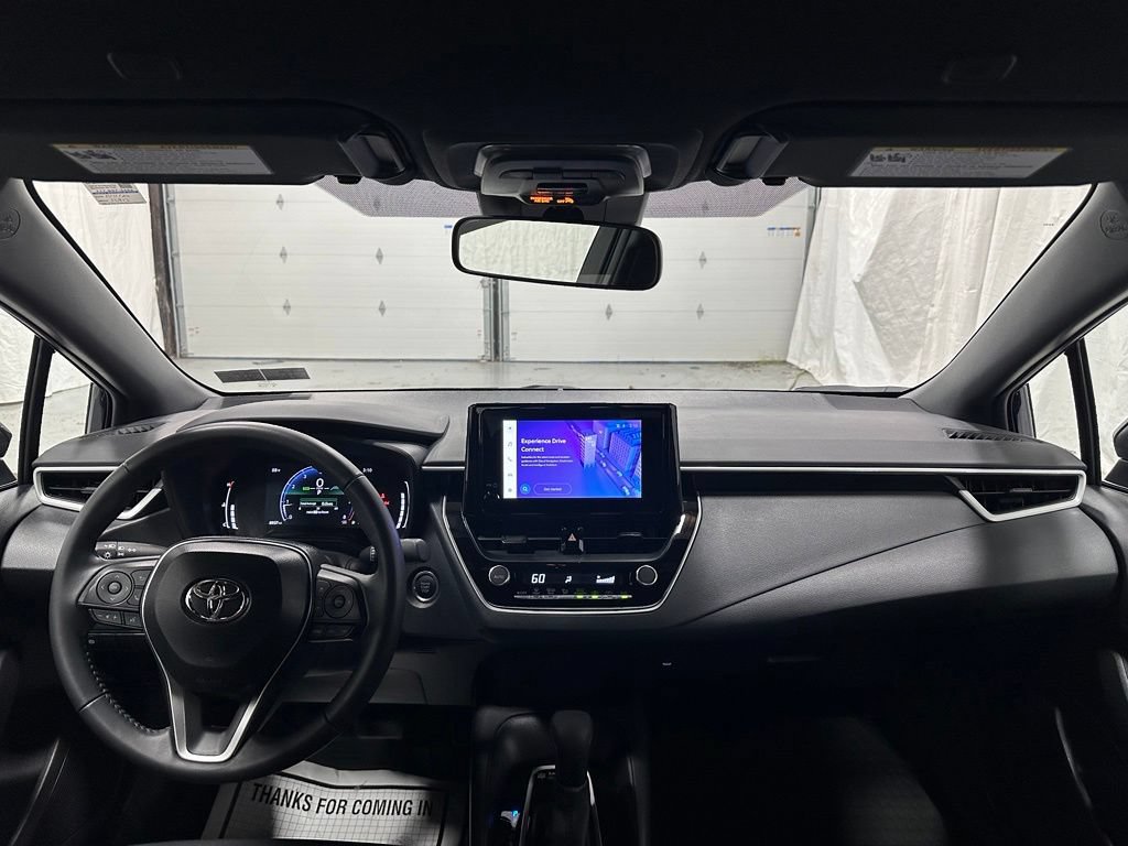 Used 2026 Toyota Corolla SE FWD image 39