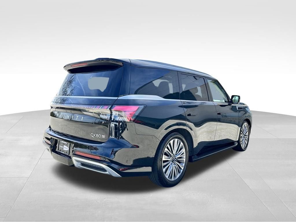 Used 2025 INFINITI QX80 Sensory AWD/4WD image 8
