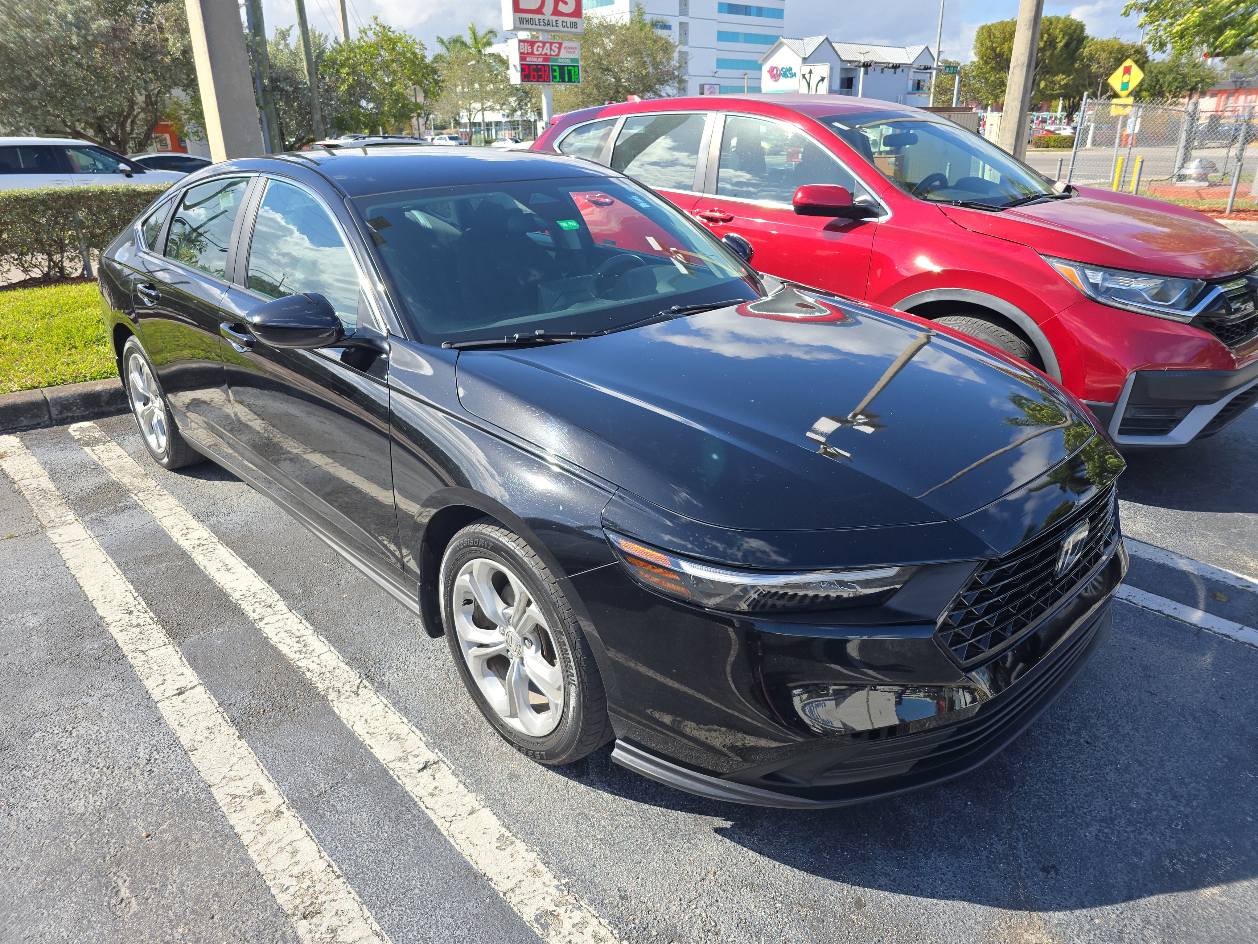 Used 2023 Honda Accord LX image 3